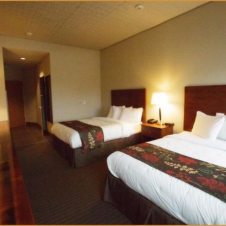 Watercrest Hotel And Conference Center Howard ภายนอก รูปภาพ