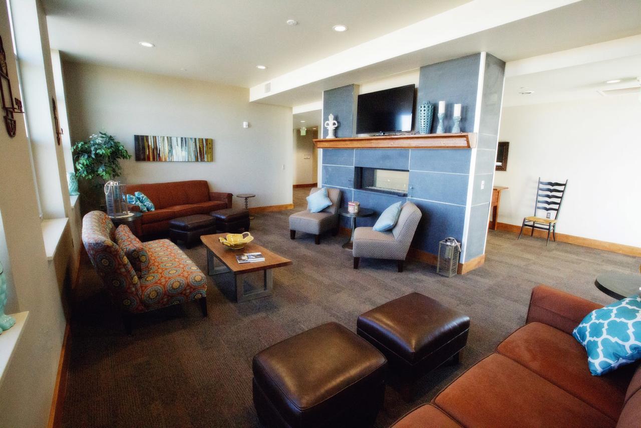 Watercrest Hotel And Conference Center Howard ภายนอก รูปภาพ